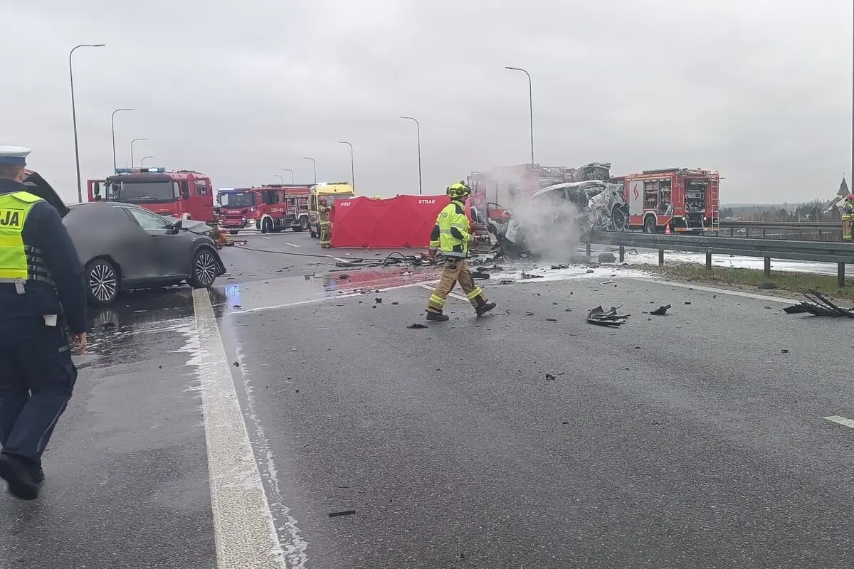 Różański po tragedii na S19: cud, że skończyło się „tylko” na tym